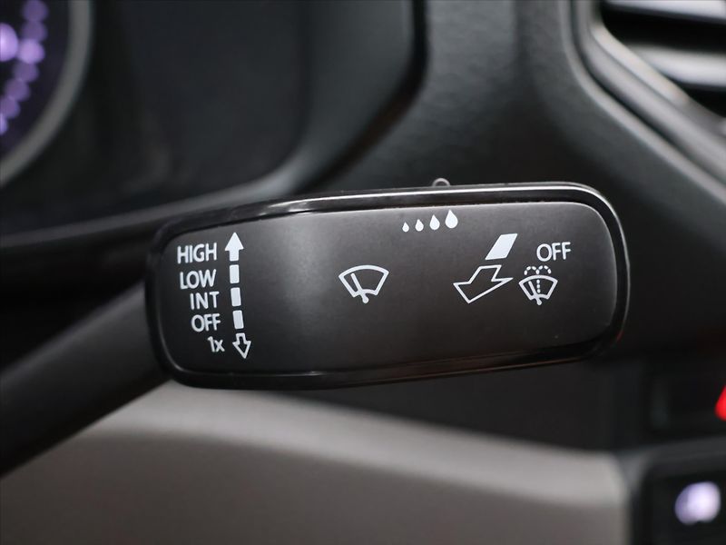 Volkswagen Crafter 2,0 TDI 103kW L2H2 DPH - fotka 19 z 34