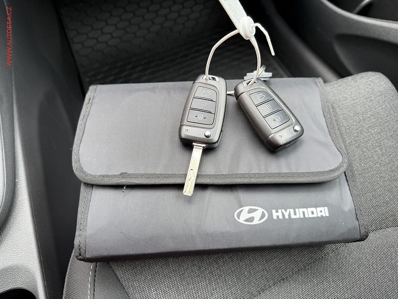 Hyundai i30 (2023) 1.0 T-GDi, ČR, Smart - fotka 18 z 18
