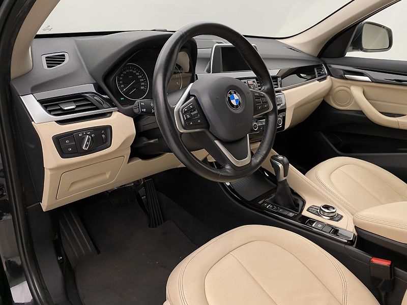 BMW X1 XDRIVE 18d AUT CZ - fotka 4 z 32