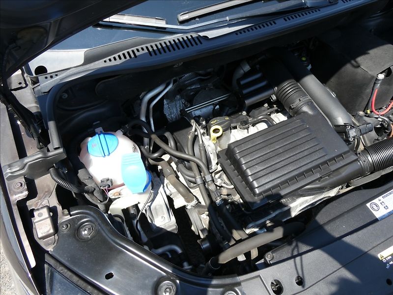Volkswagen Caddy 1,4 TSi 92kW webasto, serviska - fotka 36 z 44