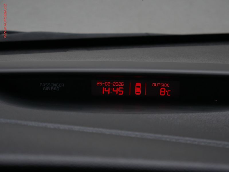 Kia Ceed (2019) 1.6CRDi, 2.maj,ČR, GT Line - fotka 21 z 25