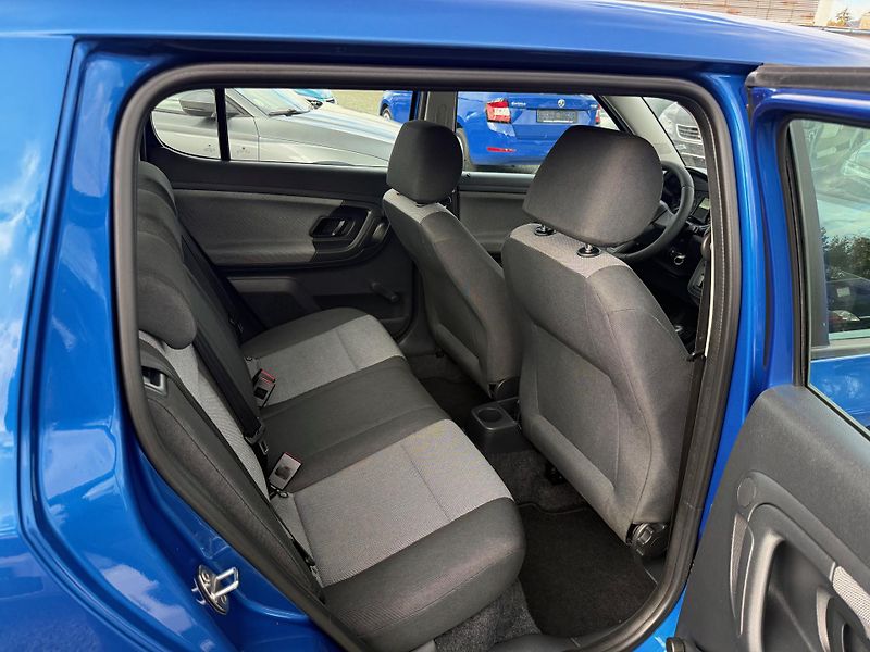 Škoda Fabia 1.2i KLIMA - fotka 10 z 12