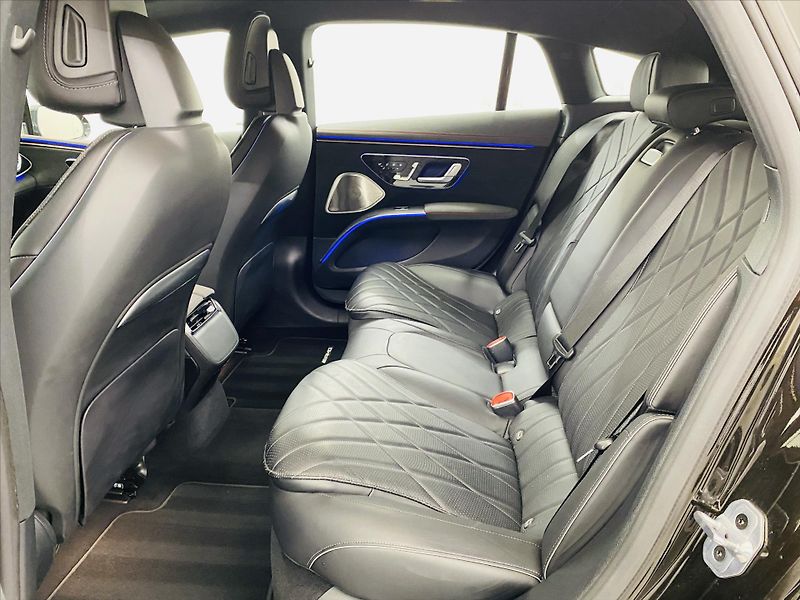 Mercedes-Benz EQS 53 4MATIC+ AMG 118 kWh - fotka 6 z 30