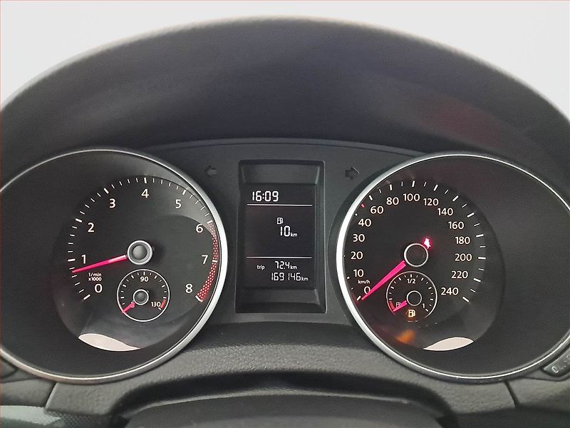 Volkswagen Golf (2010) 1.4 TSI, Vyhř. sedaček - fotka 11 z 15