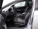 Ford Mondeo 1,6 EB 118kW 1. Maj CZ Tažné - náhled 9