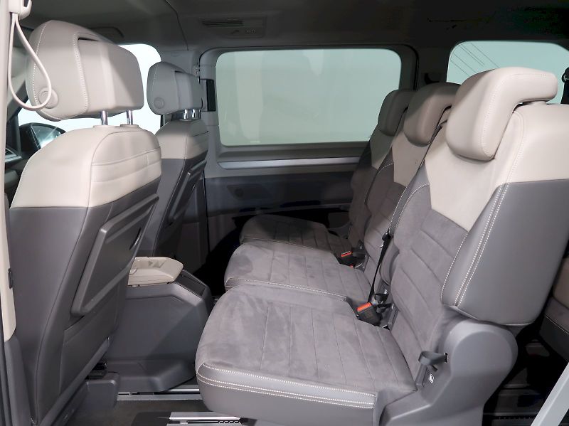 Volkswagen Multivan (2025) BULLI 1.5TSI PHEV 180KW 4M DSG - fotka 16 z 44