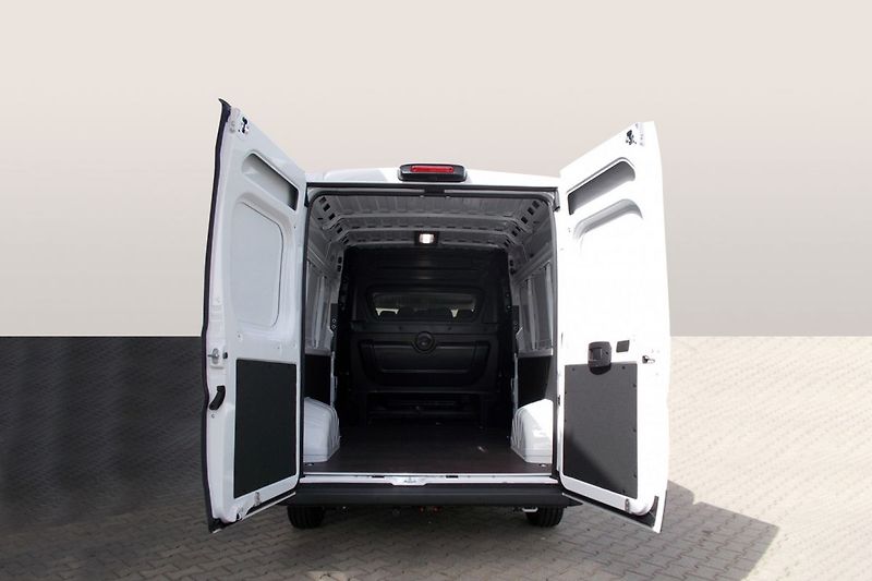 Opel Movano (2026) Van 3500 L3H2 2.2 CDTi 140k 6- - fotka 4 z 31