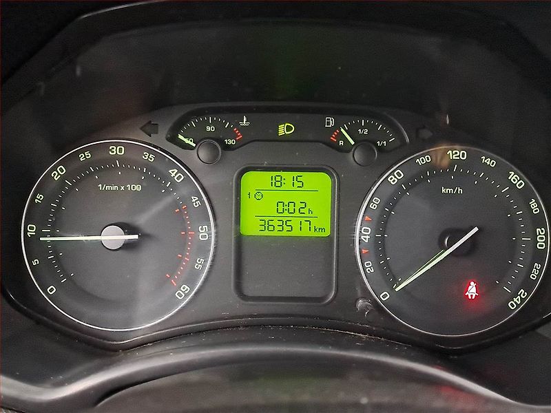 Škoda Octavia (2007) 1.9 TDI, po STK, Tažné - fotka 11 z 16