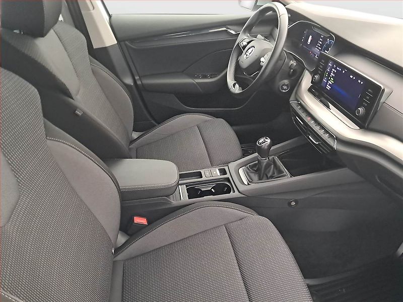 Škoda Octavia (2023) Ambition 2.0 TDI - fotka 9 z 17