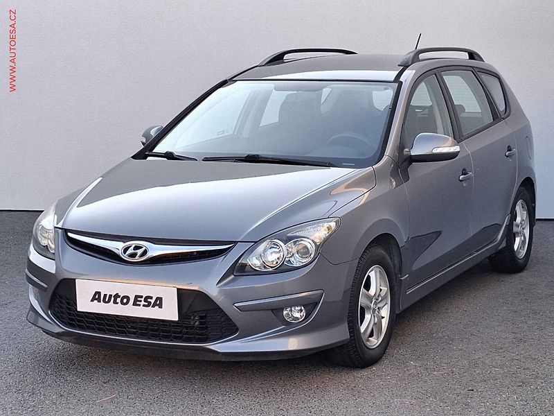 Hyundai i30 (2012) 1.6 dCi, 1.maj,ČR, AC, STK6 - fotka 3 z 15