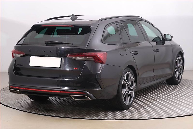 Škoda Octavia (2022) RS 2.0 TDI - fotka 5 z 22