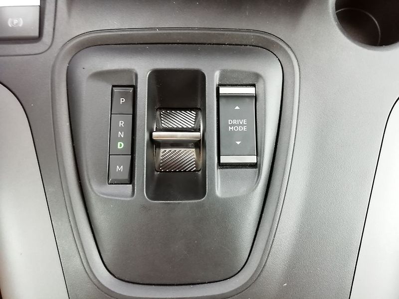 Toyota ProAce City Verso 1,5 D-4d A/T L2 Family Comfort - fotka 16 z 19