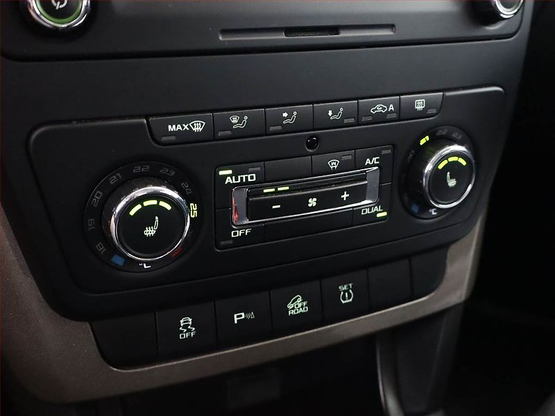 Škoda Yeti (2014) Outdoor 2.0 TDI, 4X4 - fotka 14 z 16
