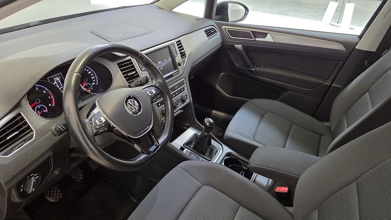 Volkswagen Golf Sportsvan - fotka 5 z 6
