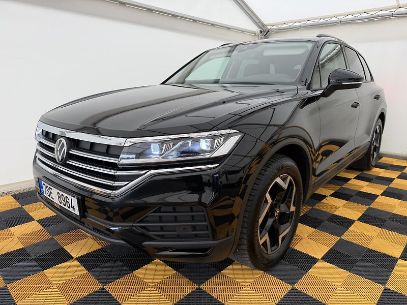 Volkswagen Touareg 3.0Tdi*1-MAJ*DPH*REZERVACE* - fotka 2 z 49