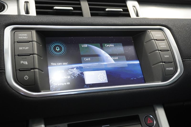 Land Rover Range Rover Evoque 2,2 SD4 DYNAMIC 4WD AUT. - fotka 18 z 31