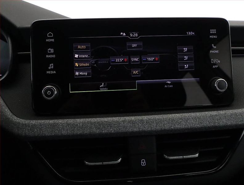 Škoda Scala (2025) Selection 1.0 TSI - fotka 17 z 19