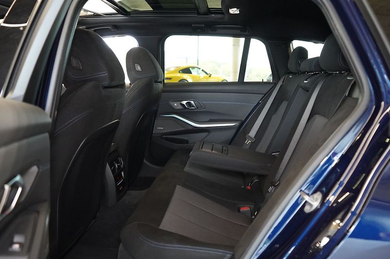 BMW Řada 3 M340i xDrive Touring, Panorama - fotka 45 z 50