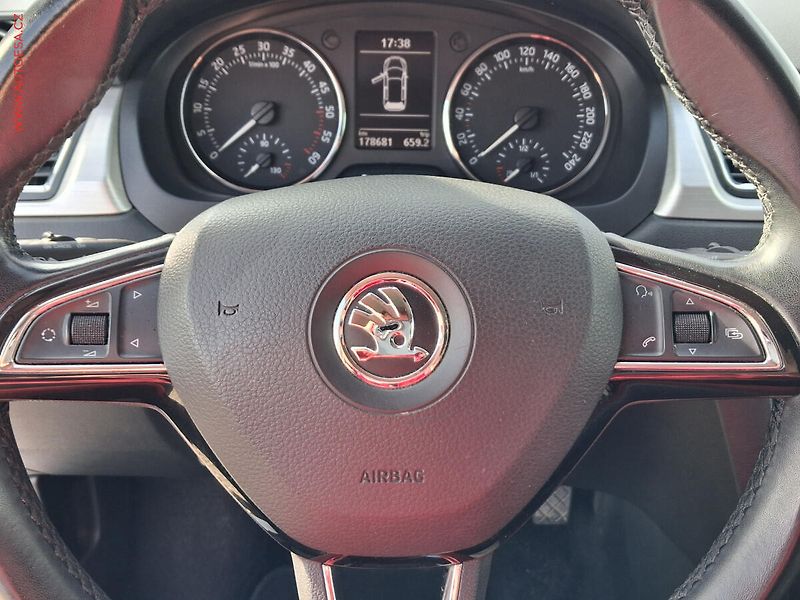 Škoda Rapid (2014) 1.6 TDi, ČR, Elegance - fotka 17 z 20