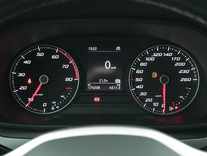 Seat Leon (2022) Style 1.5 TSI, Serv.kniha - fotka 11 z 15