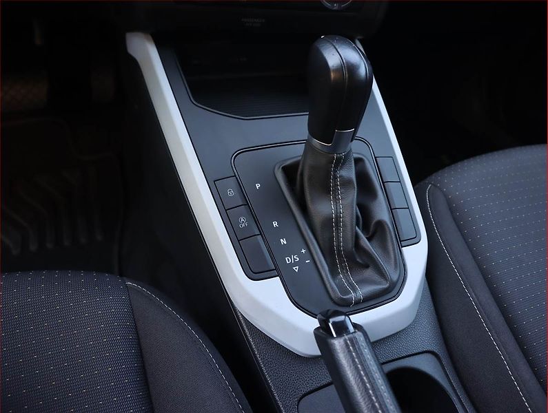 Seat Arona (2022) Xperience 1.0 TSI, Automat - fotka 13 z 20