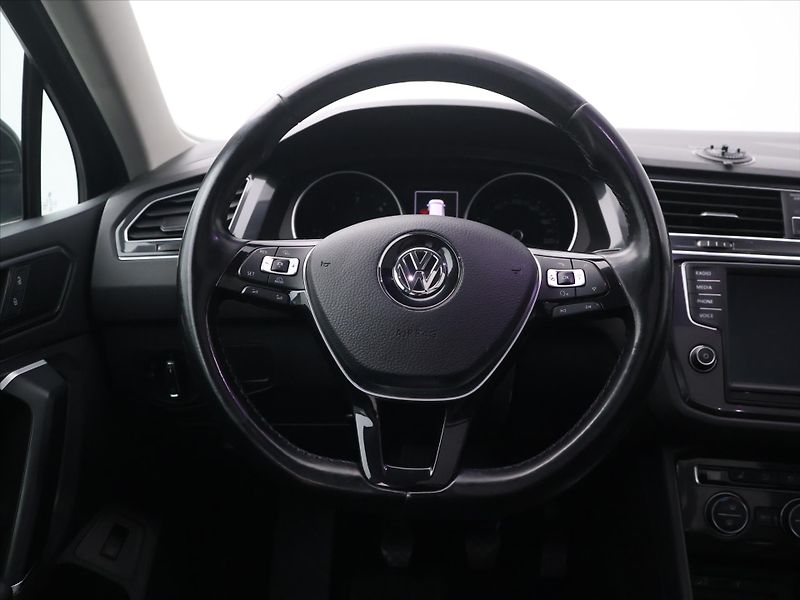 Volkswagen Tiguan 2.0 TDI 110kW 4MOT Highline DP - fotka 15 z 31