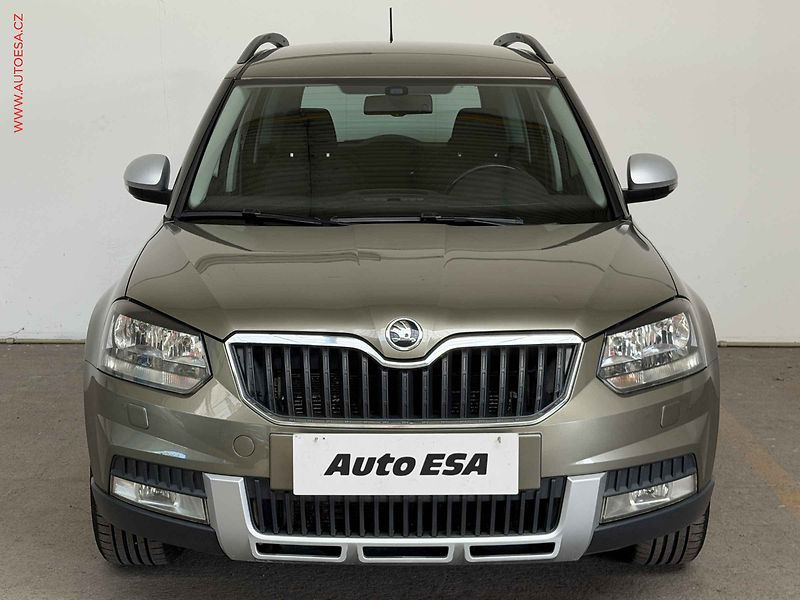 Škoda Yeti (2015) 2.0 TDi, 2.maj,ČR, AMB, TZ - fotka 2 z 18