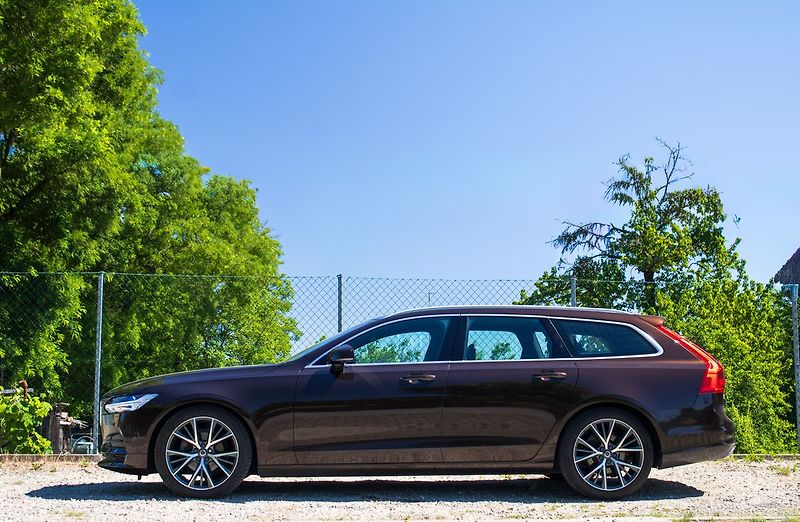 Volvo V90 - fotka 8 z 20