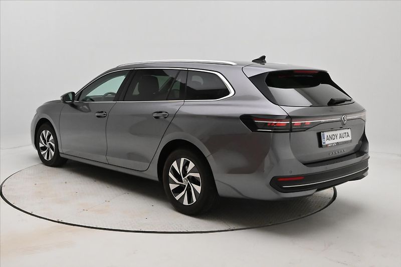 Volkswagen Passat 2,0 TDI 110 kW DSG Business Zá - fotka 7 z 33