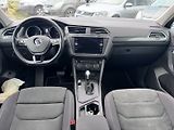 Volkswagen Tiguan (2020) R-LINE 1,5 TSI 110 KW 1. MAJ - náhled 22