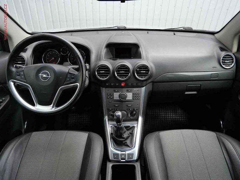 Opel Antara (2011) 2.4 16V - fotka 8 z 20