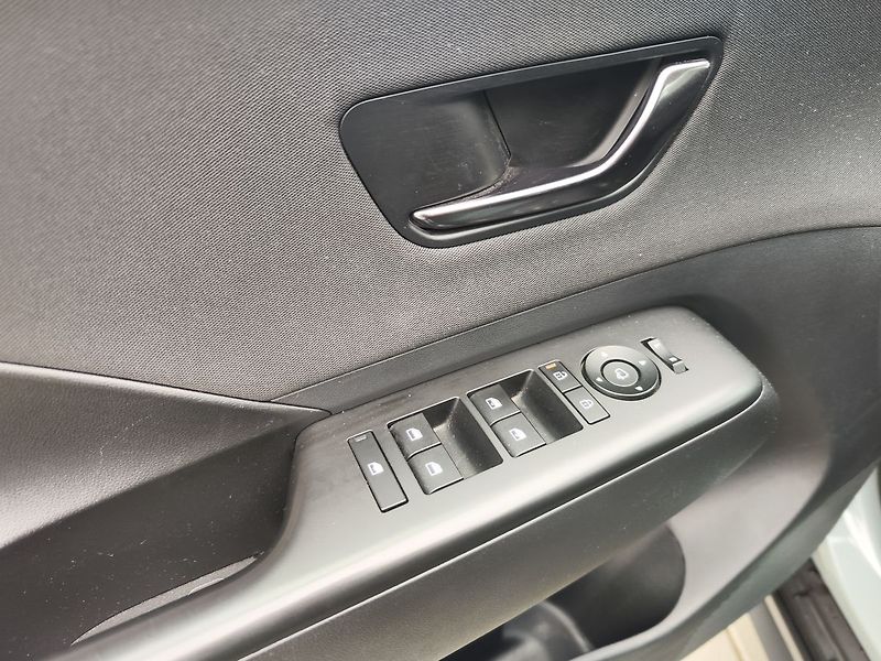 Hyundai Kona 1.6 T-GDi/146kW N-Line - fotka 33 z 36