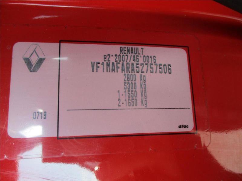 Renault Master 2,3 dCi 110k COOL DPH 12xCZaut - fotka 21 z 35