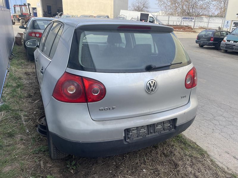 Volkswagen Golf 1.9 tdi 77kw NÁHRADNÍ DÍLY - fotka 2 z 6