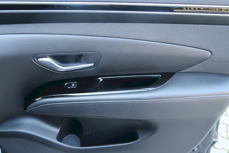 Hyundai Tucson (2023) 1.6 T-GDI/110 kW GAMMA II MHEV - fotka 16 z 32