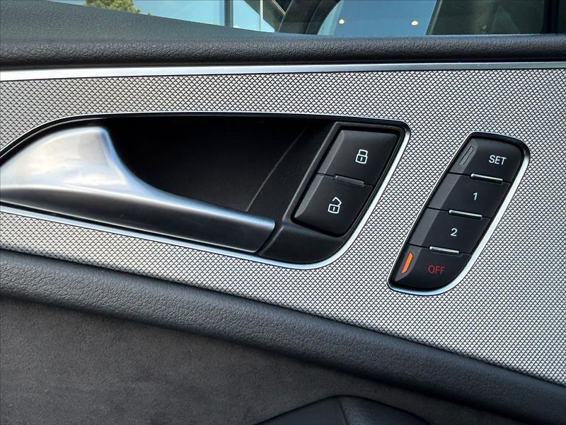 Audi A6 Allroad 3,0 TDI  quattro S tronicCZ DP - fotka 30 z 35