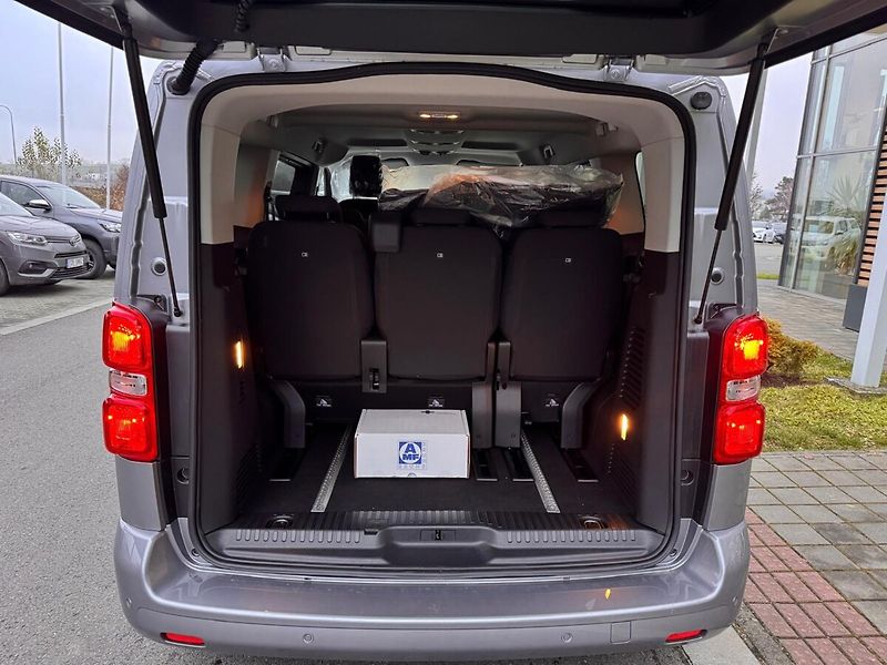 Toyota ProAce 2.0 Family, L1 - fotka 8 z 16