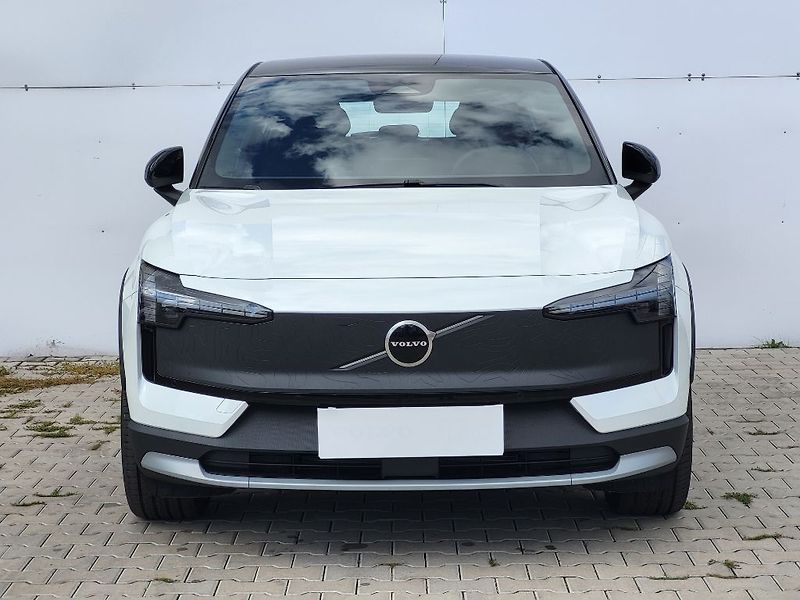 Volvo EX30 CROSS COUNTRY PLUS P8 AWD Elec - fotka 3 z 35
