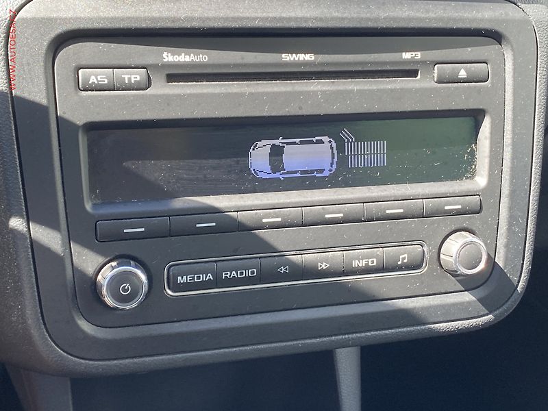 Škoda Roomster (2012) 1.6 TDi, Family, TZ - fotka 17 z 18