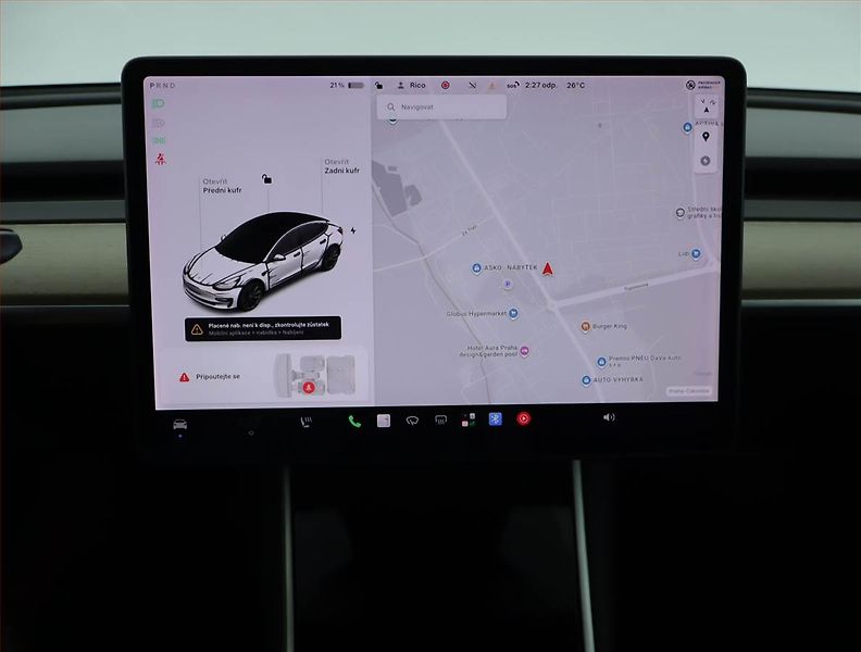 Tesla Model 3 (2019) Long Range 4WD 78kWh, SoH 83% - fotka 16 z 23