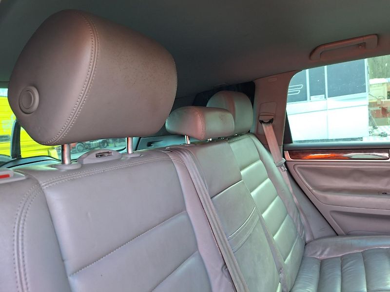 Volkswagen Touareg (2004) 5.0 230 kw motor K.O. - fotka 12 z 18