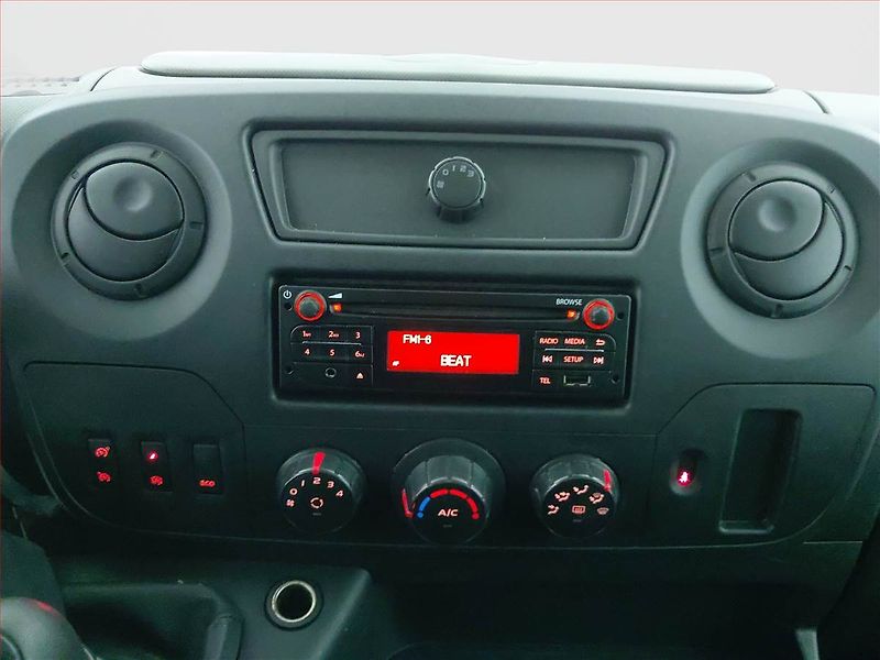 Opel Movano (2017) 2.3 CDTI, Bus, 8Míst, 1.0t, ČR - fotka 12 z 16