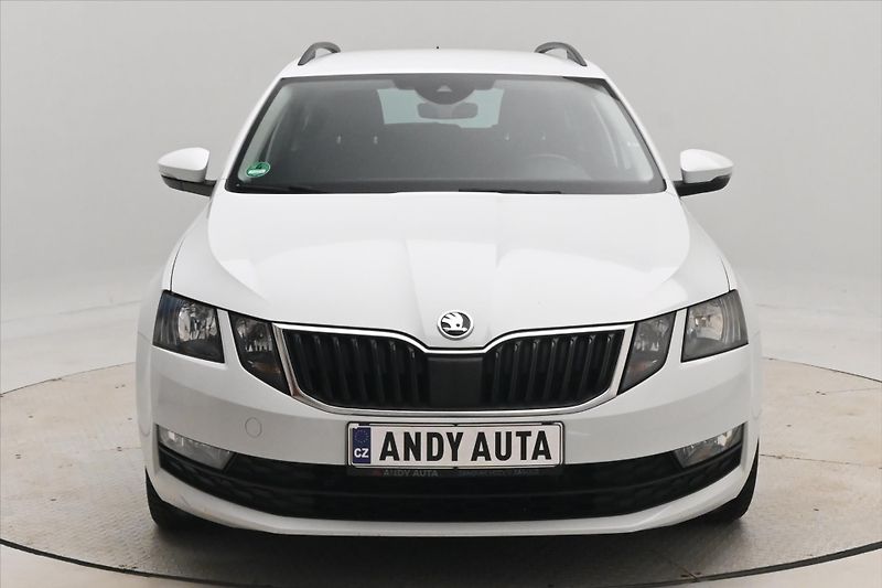 Škoda Octavia 2,0 TDI 110 kW DSG Clever Záru - fotka 2 z 30