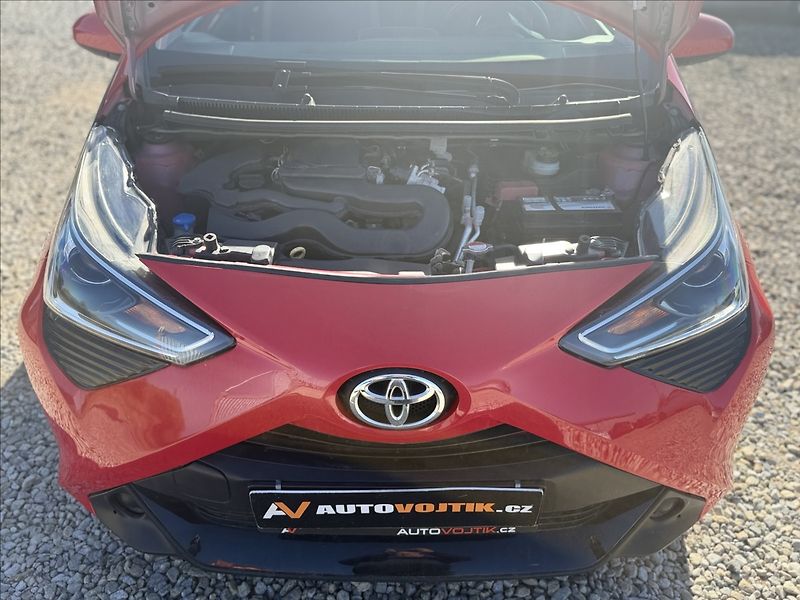 Toyota Aygo 1,0 i 53kW KLIMA 33.000Km - fotka 22 z 22