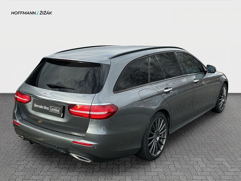 Mercedes-Benz Třídy E 350 d AVANTGARDE 4MATIC - fotka 5 z 25