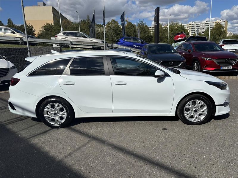 Kia Ceed 1,5 TGDi TOP ZÁRUKA TOP STAV - fotka 6 z 42