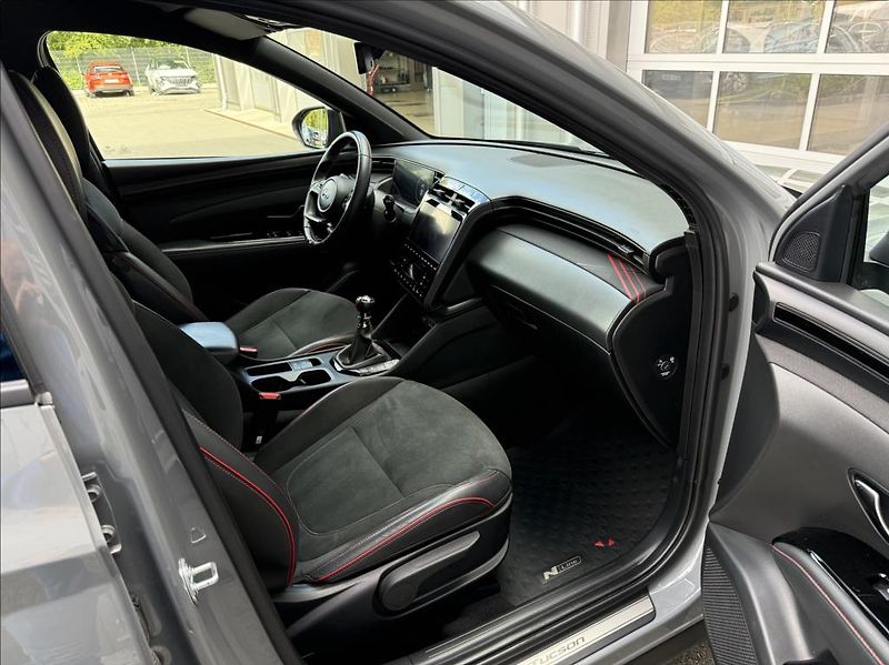 Hyundai Tucson 1,6 T-GDI 4x4  N Line - fotka 12 z 24