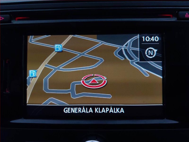 Volkswagen Passat (2014) 1.4 TSI, Navi, Tempomat - fotka 20 z 21
