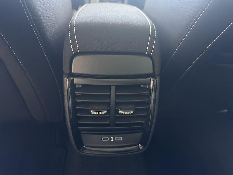 Škoda Scala Monte Carlo 1,5TSI DSG - fotka 23 z 31