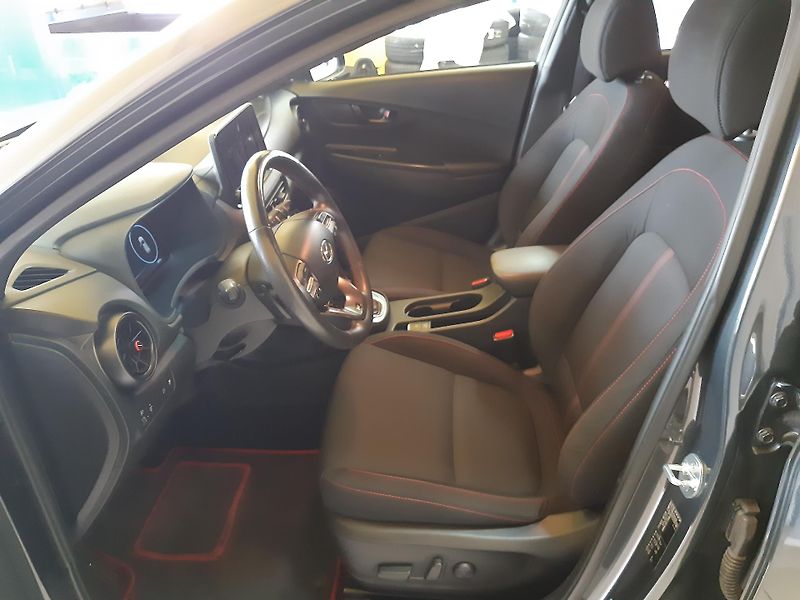 Hyundai Kona 1.6 T-GDI 145KW N-LINE 4WD     - fotka 8 z 31